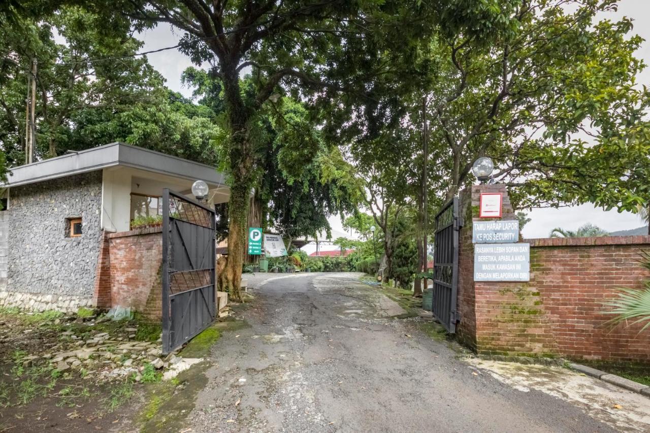 Reddoorz Plus @ Purwodadi Pasuruan Ngoại thất bức ảnh