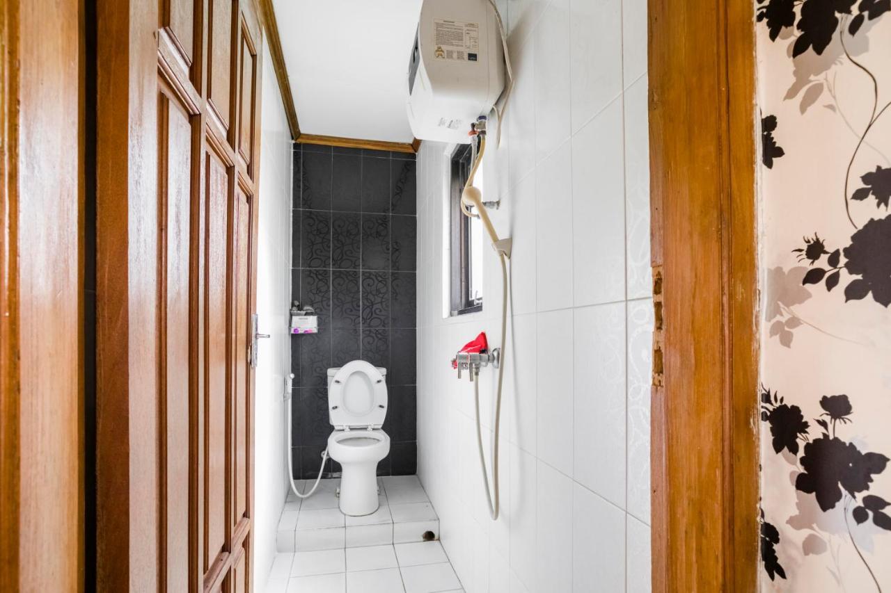 Reddoorz Plus @ Purwodadi Pasuruan Ngoại thất bức ảnh